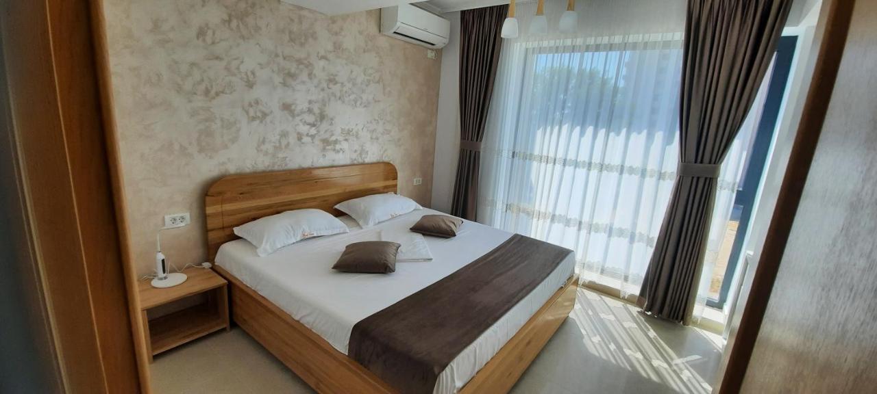 Apart Hotel Victor مامايا المظهر الخارجي الصورة